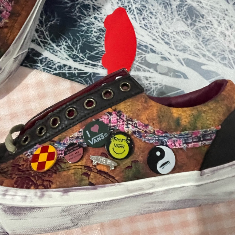 Vans Multicolor Low Top Sneakers with Black Toe - Picture 7 of 11